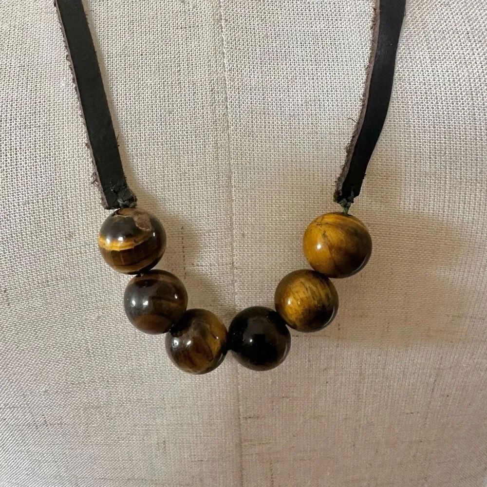 Tigers eye necklace on leather cord